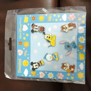 Disney trading pins